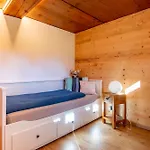 Apartment Laerchennest Goms